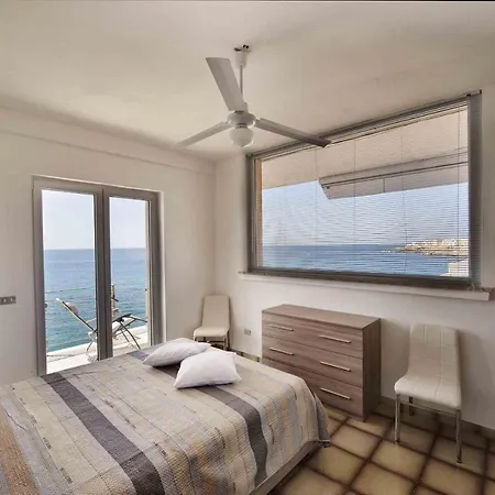 Overlooking The Sea With A View Of Old And The Whole Bay Holiday home Gallipoli